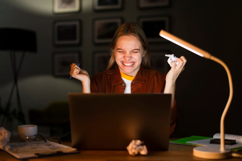 Person achieving online earning success in 2025 through freelancing, blogging, teaching, and content creation.